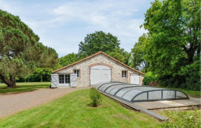 Beautiful Home In La Boissière Des Lande